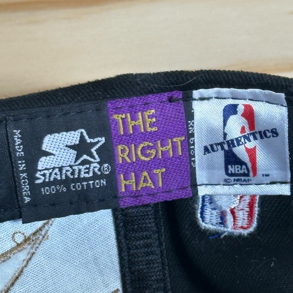 Vintage Starter NBA Champions Bulls Hat - Picture 8 of 8